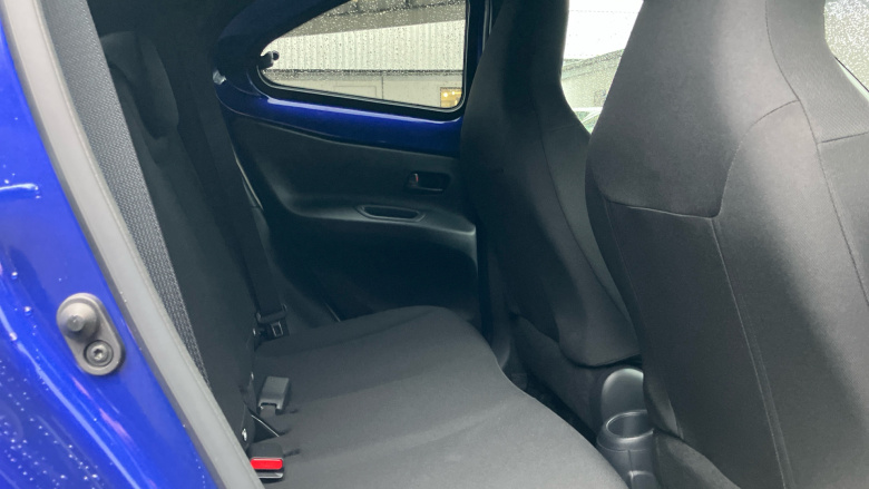 Toyota Aygo X 1.0 VVT-i Edge 5dr Petrol Hatchback